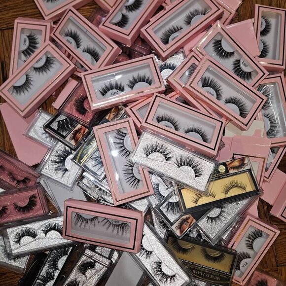 83 Lashes lot for resale - Picture 4 of 4